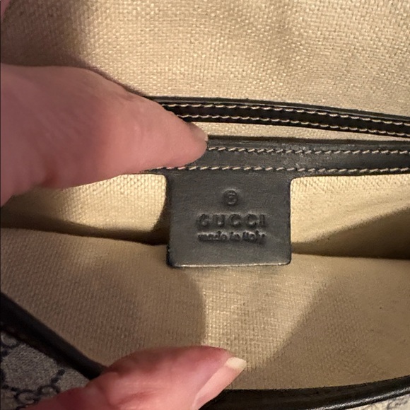 Great Condition Gucci Blue and White Crossbody Bag - Picture 9 of 16